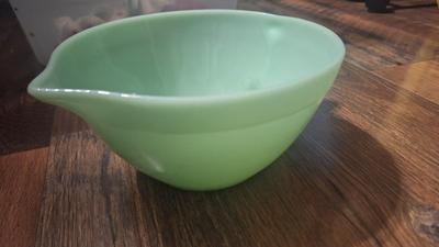 Vintage fire king Jadeite mixing bowl