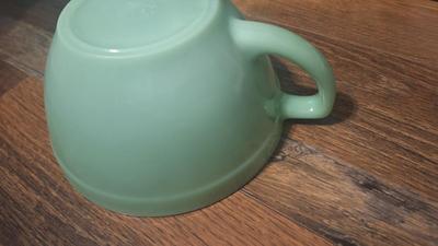 Vintage fire king Jadeite mixing bowl