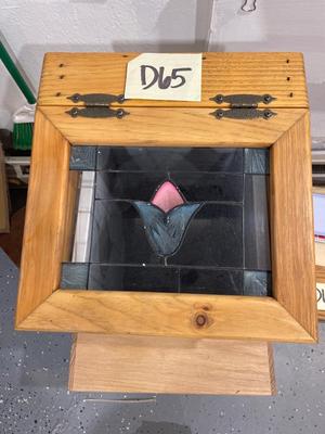 D65-Trash bin and shelf