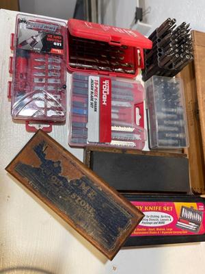 D67-Bits, hobby, knives, oil stone, etc.