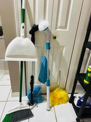 30+ Cleaning Supply & Tools Lot