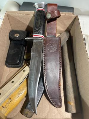 D79-Knife Lot