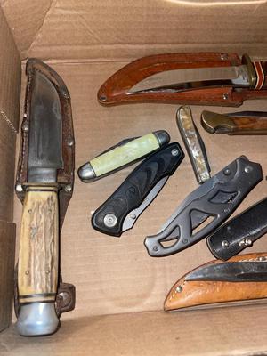 D81-Knife Lot