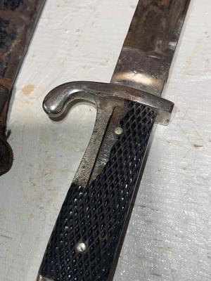 D85-Antique Military Bayonet
