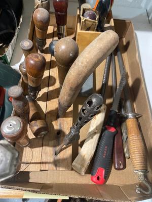 D89-Hand Tools