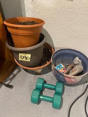D90-planters and extras