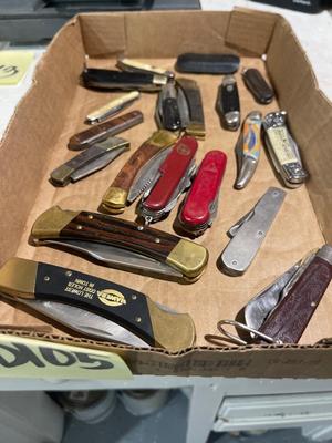 D105-Knife lot