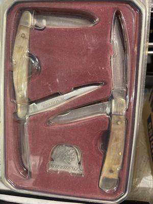 D108-Knife Collection Lot