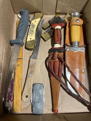 D108-Knife Collection Lot