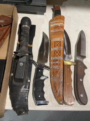 D109-Knife collection lot