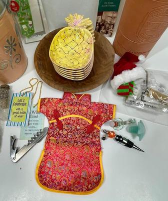Backyard Wine Bar Lot - ice bucket, wine cooler, wooden bowl, pineapple plates, and more