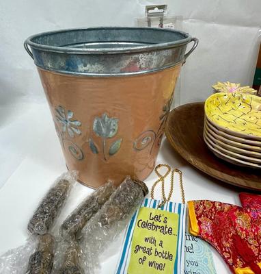 Backyard Wine Bar Lot - ice bucket, wine cooler, wooden bowl, pineapple plates, and more