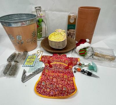 Backyard Wine Bar Lot - ice bucket, wine cooler, wooden bowl, pineapple plates, and more