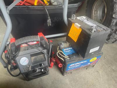 Z100-Batteries and charger