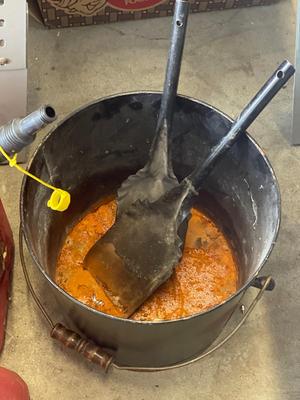Z110-Milk Can and Old Buckets