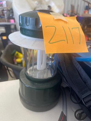 Z117-Camelback, small backpack and lantern