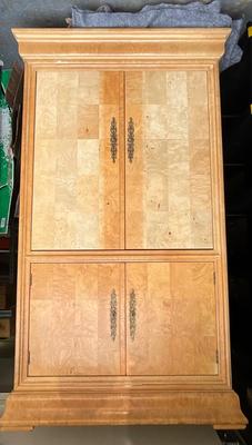 Beautiful large bedroom Armoire by Henredon H72xW42xD21