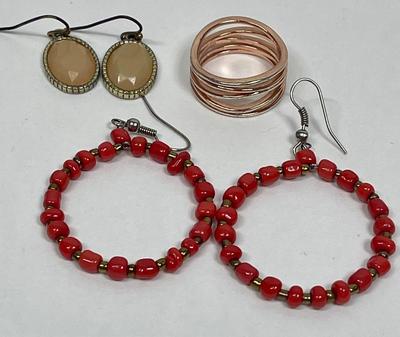 Fashion Jewelry Lot - Earrings & Ring