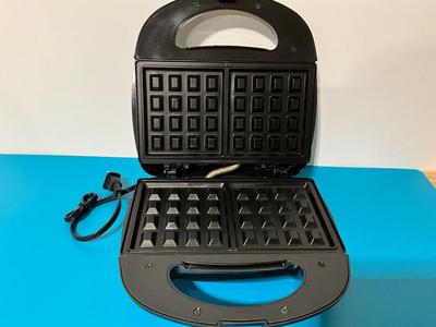 Brentwood Waffle Maker