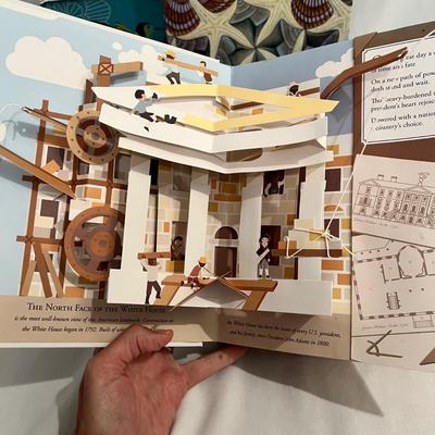 Three Dimensional Models & Pop Up Books (D-MK)