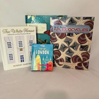 Three Dimensional Models & Pop Up Books (D-MK)