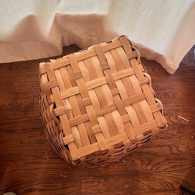 Five Large Baskets (D-MK)