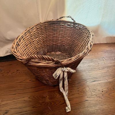 Five Large Baskets (D-MK)
