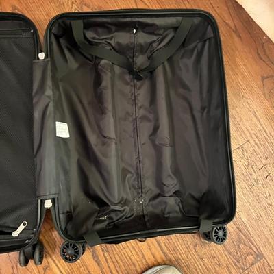 Five Travel Bags (D-MK)