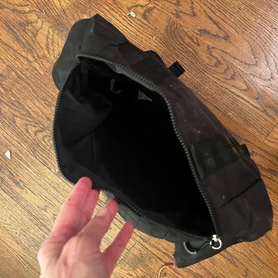 Five Travel Bags (D-MK)