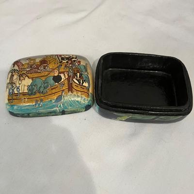 Noah’s Ark Themed Items & More (D-MK)