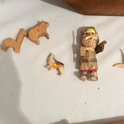 Noah’s Ark Themed Items & More (D-MK)