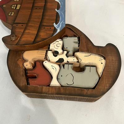 Noah’s Ark Themed Items & More (D-MK)