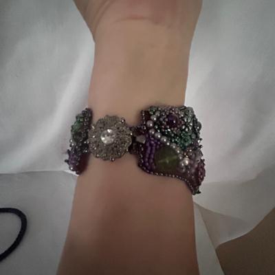 Iridescent Beaded Collection (ST-BB)