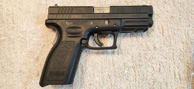 LOCAL PICK UP ONLY Springfield Armory XD- .40 SW caliber with case and two clips