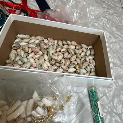 Vintage & new beads