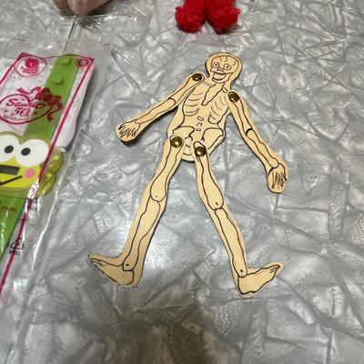 Lot of dolls & decor