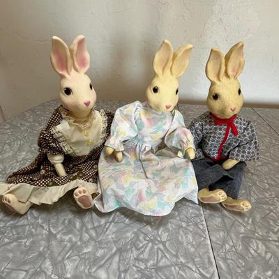 Lot of Rabbit Doll figures