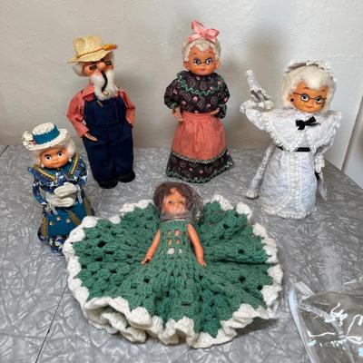 Country doll lot