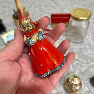 Lot of miniatures