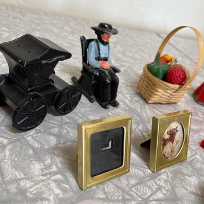 Lot of miniatures