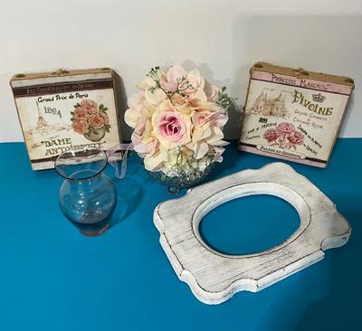 Decor set - 2 floral pictures, white frame, pink vase, glass bowl with flowers