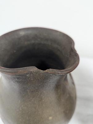 Vintage Potter Pots - 1 Browns Bros Pot