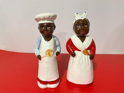 Vintage Blue Chef Pappy and Mammy Aunt Jemima Salt/Pepper Salt Shakers
