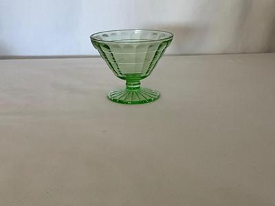 Uranium dessert cup