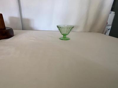 Uranium dessert cup