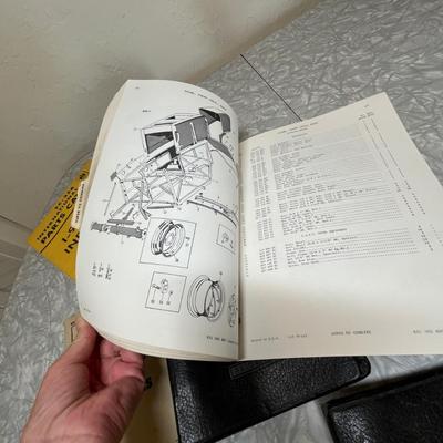 Tracter manuals