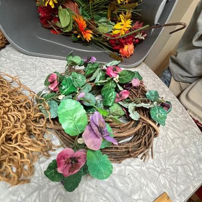 Tote of floral