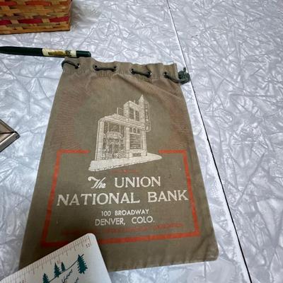 Vintage advertising lot
