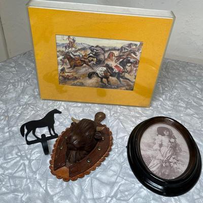 Western Decor lot