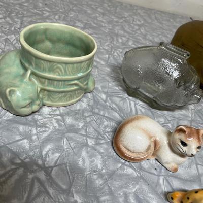 Cat & Pig figures